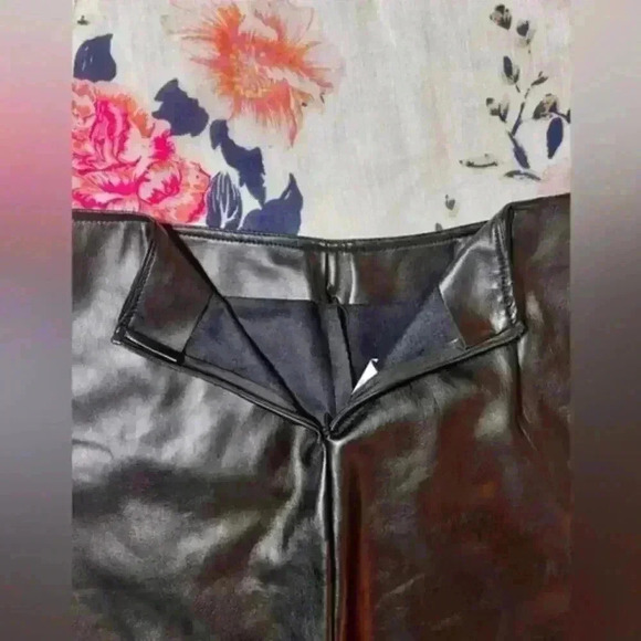 NWOT Forever 21 Sheer Faux Leather Midi Skirt Jr. Size Medium - Picture 10 of 14